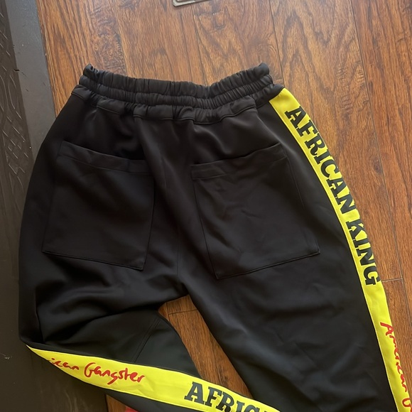 Sweats - Picture 4 of 6